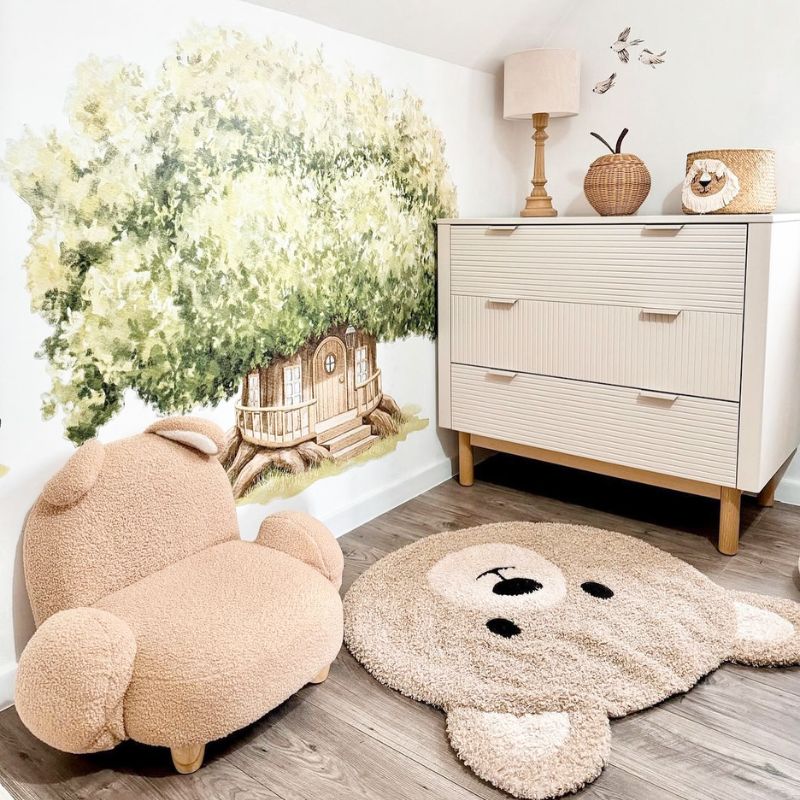 commode beige champagne, babykamer meubels gestreept design, pinio, beige ladekast met streep patroon, beige babymeubel
