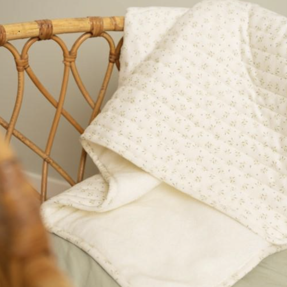 babydeken blueberry leaves littledutch, ledikantdeken met print, wiegdeken met print